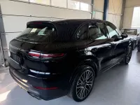 Gebraucht Porsche Cayenne 441 PS (324 kW) 2018 Schwarz SUV