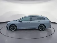 Gebraucht VW Golf VIII R-line 150 PS (110 kW) 2025 Grau Kombi