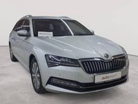 Gebraucht Skoda Superb Style 150 PS (110 kW) 2023 Brillantsilber metallic Kombi