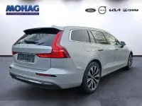 Używany Volvo V60 Plus 197 KM (144 kW) 2023 Srebrny Kombi
