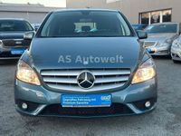 Usata Mercedes B200 156 CV (114 kW) 2012 Verde Monovolume
