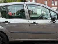 Second-hand Renault Modus 75 CP (55 kW) 2007 Gri Monovolum