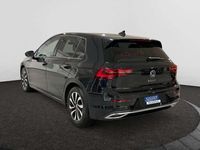 Gebraucht VW Golf VIII Active 150 PS (110 kW) 2022 Deep black perleffekt Limousine