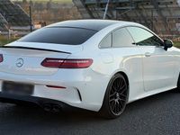 Gebraucht Mercedes E350 AMG 258 PS (189 kW) 2018 Weiß Coupé