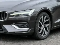 Gebraucht Volvo V60 Inscription 197 PS (144 kW) 2023 Grau Kombi