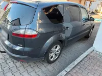 Gebraucht Ford S-MAX 140 PS (102 kW) 2008 Silber Van / Kleinbus