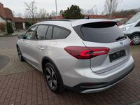 Gebraucht Ford Focus Active X 116 PS (85 kW) 2024 Moondust silber metallic Kombi