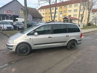 gebraucht VW Sharan 2.0 BENZIN EURO 4 TÜV 072024 7 Sitzplätze