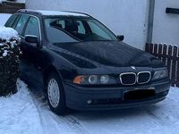 Gebraucht BMW 520 136 PS (100 kW) 2002 Schwarz Kombi