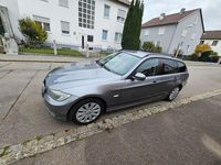 Gebraucht BMW 320 177 PS (130 kW) 2009 Grau Kombi