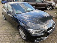 gebraucht BMW 328 i Luxuri