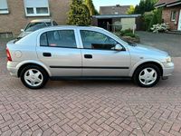 Usata Opel Astra 101 CV (74 kW) 2000 Argento Berlina