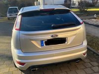 Gebraucht Ford Focus 109 PS (80 kW) 2009 Silber Limousine