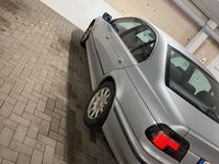 Gebraucht BMW 528 193 PS (141 kW) 1998 Silber Limousine