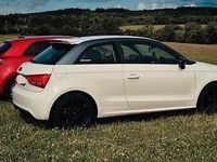 Gebraucht Audi A1 105 PS (77 kW) 2011 Weiß Kleinwagen