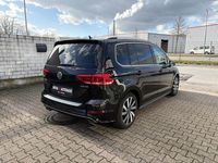 Gebraucht VW Touran Highline 150 PS (110 kW) 2017 Schwarz Van / Kleinbus