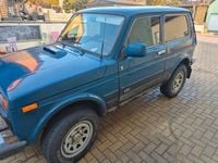 Gebraucht Lada niva 82 PS (60 kW) 2010 Blau SUV