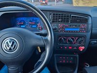 Gebraucht VW Golf Cabriolet 90 PS (66 kW) 2002 Silber Cabrio