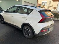 Gebraucht Hyundai Bayon Select 101 PS (74 kW) 2024 Weiß SUV