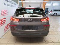 gebraucht Hyundai i30 cw Premium*Automatik*LED*Navi*PDC*Leder