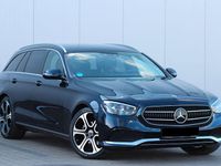 Gebraucht Mercedes E220 200 PS (147 kW) 2023 Blau Kombi