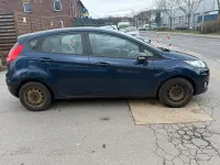 Używany Ford Fiesta 97 KM (71 kW) 2012 Niebieski Hatchback