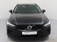 Gebraucht Volvo V60 Plus 336 PS (247 kW) 2024 Schwarz Kombi