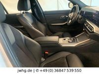 Gebraucht BMW 330 Shadowline 245 PS (180 kW) 2022 Alpinweiss iii Kombi