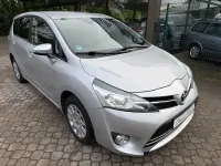 Gebraucht Toyota Verso Edition-S 147 PS (108 kW) 2016 Silber Van / Kleinbus