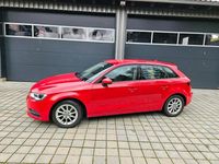 Gebraucht Audi A3 122 PS (89 kW) 2013 Rot Limousine
