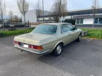 Gebraucht Mercedes 230 133 PS (97 kW) 1984 Grün Coupé