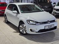 Gebraucht VW Golf 100 kW (136 PS) 2021 Weiß Limousine