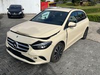 Gebraucht Mercedes B180 85 PS (62 kW) 2022 Andere Van / Kleinbus