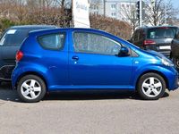 Gebraucht Toyota Aygo 68 PS (50 kW) 2007 Blau Kleinwagen