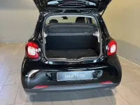 Gebraucht Smart ForFour Electric Drive 60 kW (82 PS) 2021 Schwarz Limousine