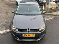 Gebraucht VW Polo Highline 90 PS (66 kW) 2013 Grau Limousine