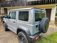 Gebraucht Suzuki Jimny Comfort 102 PS (75 kW) 2023 Grau SUV