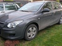 Gebraucht Hyundai i30 109 PS (80 kW) 2010 Grau Limousine