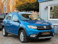 Gebraucht Dacia Sandero Prestige 90 PS (66 kW) 2017 Blau Limousine