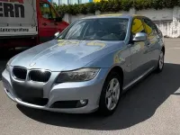 Gebraucht BMW 318 140 PS (102 kW) 2009 Blau Limousine