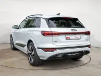 Gebraucht Audi Q6 e-tron S-Line 284 kW (387 PS) 2024 Gletscherweiß metallic SUV