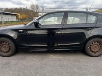 Gebraucht BMW 118 143 PS (105 kW) 2010 Schwarz Kleinwagen