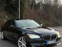 Gebraucht BMW 740 M Sport 313 PS (230 kW) 2013 Schwarz Limousine