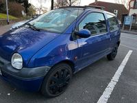 Second-hand Renault Twingo 58 CP (42 kW) 2000 Hatchback
