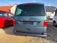 Gebraucht VW Multivan 150 PS (110 kW) 2018 Grün Van