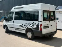 Gebraucht Ford Tourneo 125 PS (91 kW) 2012 Weiß Van / Kleinbus