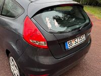 Gebraucht Ford Fiesta 85 PS (62 kW) 2010 Grau Kleinwagen