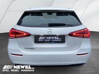 Gebraucht Mercedes A250 160 PS (117 kW) 2021 Polarweiß Limousine