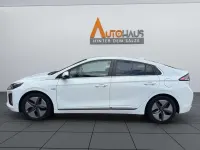 Gebraucht Hyundai Ioniq Premium 105 PS (77 kW) 2019 Weiß Kleinwagen
