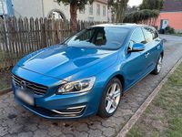 Gebraucht Volvo V60 R-Design 288 PS (211 kW) 2013 Blau Kombi